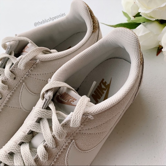 Nike Classic Cortez Premium Suede NWT - Picture 11 of 12